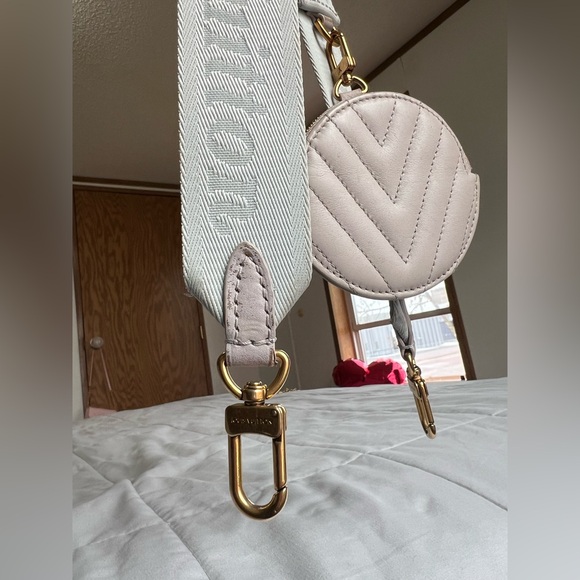 Louis Vuitton Jacquard strap with coin purse - Picture 5 of 16